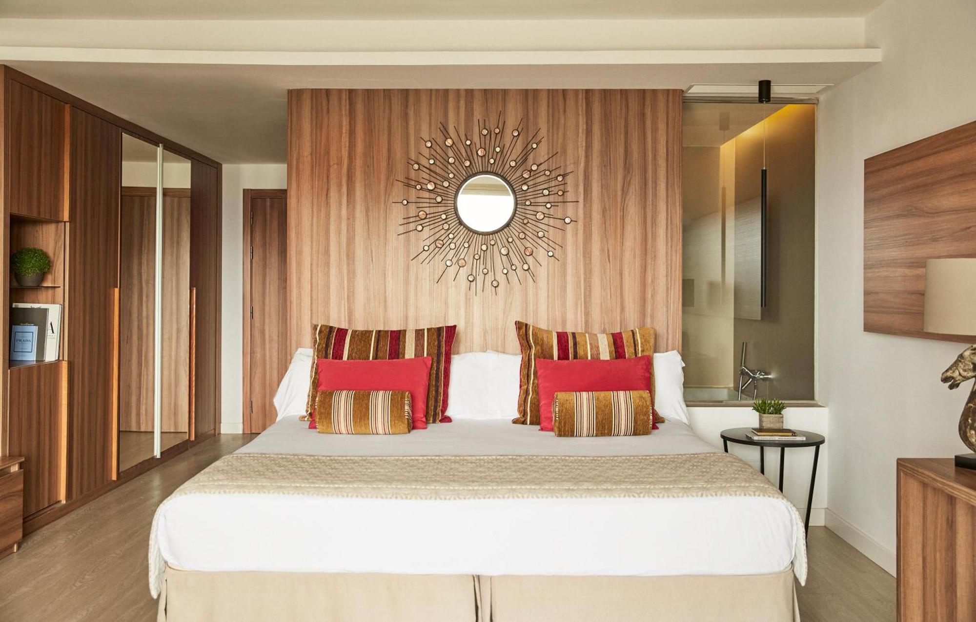 Aparthotel Zafiro Palace Alcudia 5*